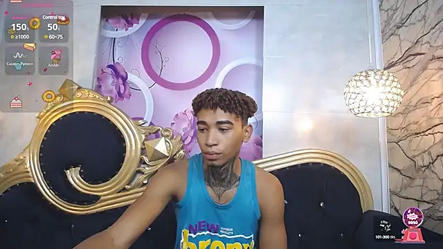 Snapshot of sexy_blacks_ chatting on January 2025 11:34:02 AM sexy blacks online show from January 2025 11:34:02 AM