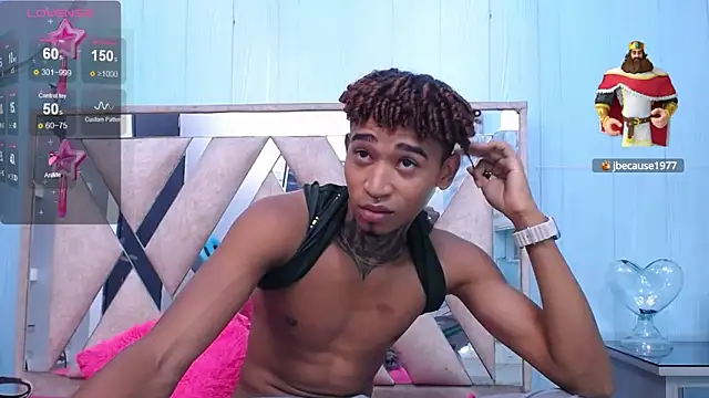 Snapshot of sexy_blacks_ chatting on January 2025 05:46:01 PM sexy blacks online show from January 2025 05:46:01 PM