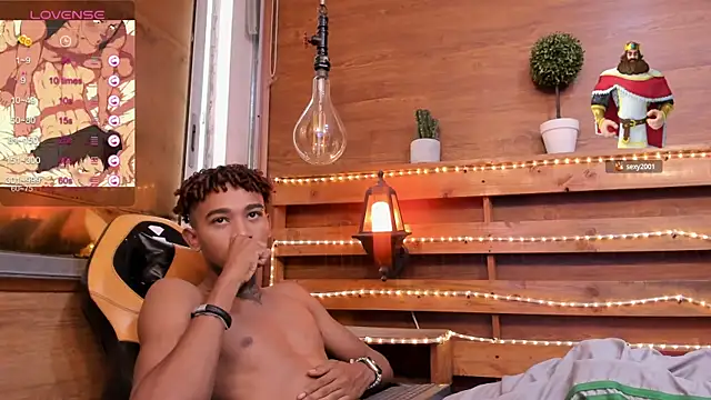 Snapshot of sexy_blacks_ chatting on February 2025 05:37:01 PM sexy blacks online show from February 2025 05:37:01 PM