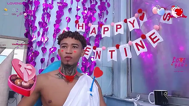 Snapshot of sexy_blacks_ chatting on February 2025 12:14:02 PM sexy blacks online show from February 2025 12:14:02 PM