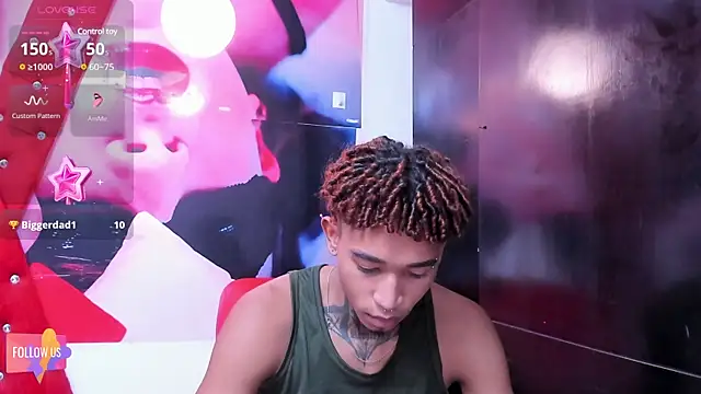 Snapshot of sexy_blacks_ chatting on February 2025 02:37:01 PM sexy blacks online show from February 2025 02:37:01 PM