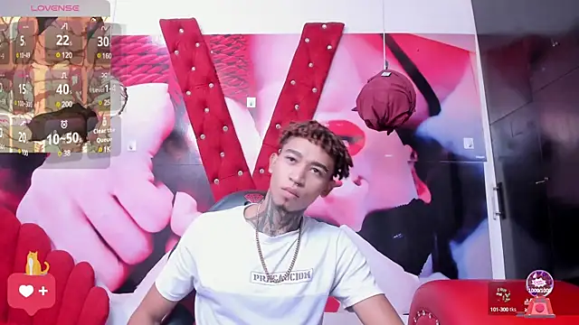 Snapshot of sexy_blacks_ chatting on March 2025 11:36:02 AM sexy blacks online show from March 2025 11:36:02 AM