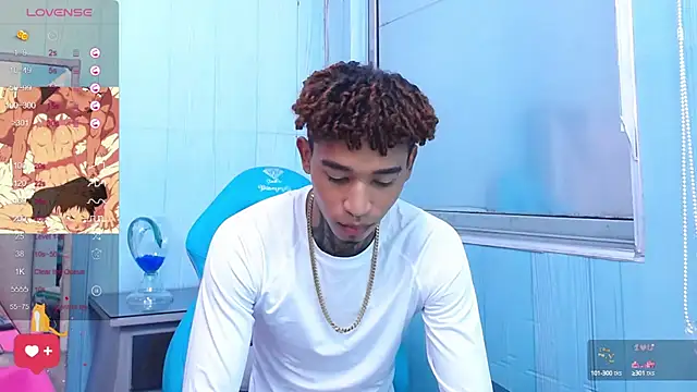 Snapshot of sexy_blacks_ chatting on March 2025 02:37:01 PM sexy blacks online show from March 2025 02:37:01 PM