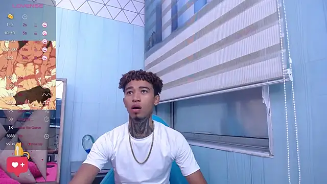 Snapshot of sexy_blacks_ chatting on March 2025 11:28:02 AM sexy blacks online show from March 2025 11:28:02 AM