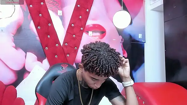 Snapshot of sexy_blacks_ chatting on September 2025 11:32:01 AM sexy blacks online show from September 2025 11:32:01 AM