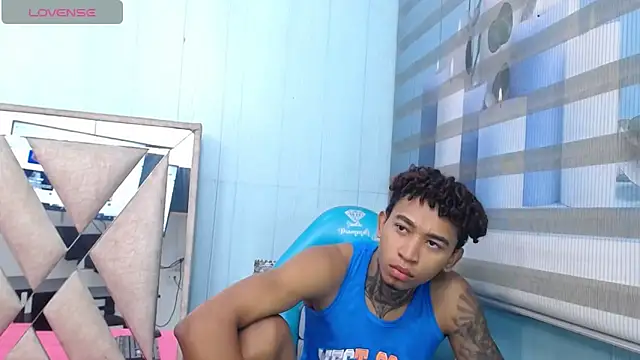 Snapshot of sexy_blacks_ chatting on September 2025 11:15:02 AM sexy blacks online show from September 2025 11:15:02 AM