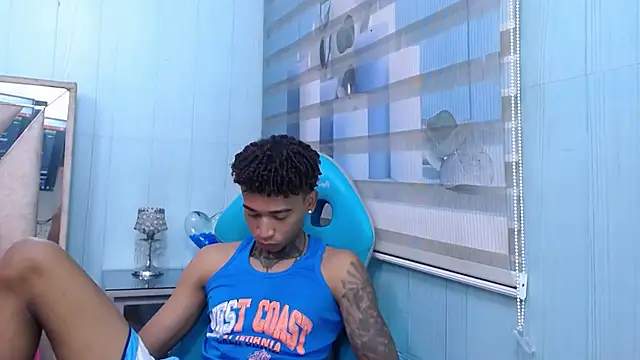 Snapshot of sexy_blacks_ chatting on October 2025 11:20:02 AM sexy blacks online show from October 2025 11:20:02 AM