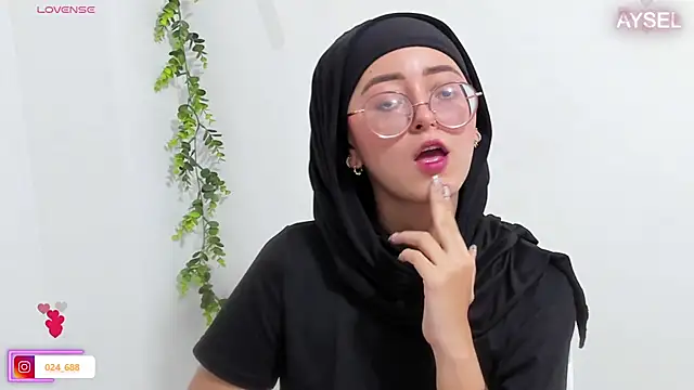 aysel elid online show from December 2024 09:05:02 PM