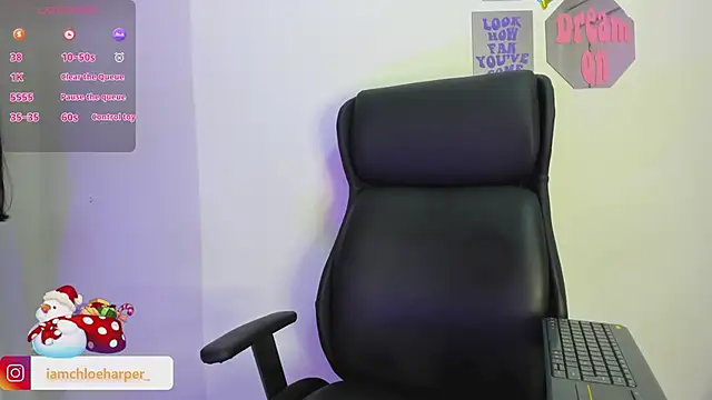 ChloeHarper  online show from December 2024 01:45:02 PM