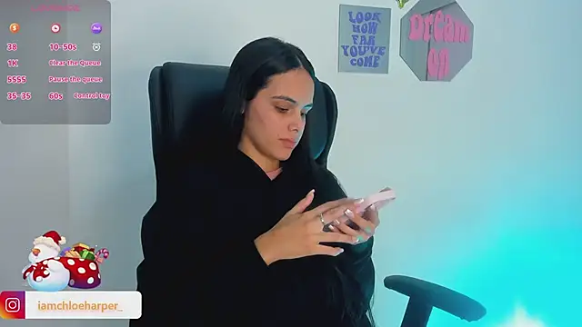 ChloeHarper  online show from December 2024 04:51:01 PM