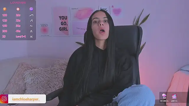 ChloeHarper  online show from January 2025 12:13:01 PM