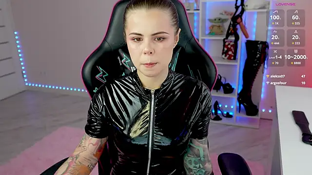 Latex Kitty online show from April 2026 01:34:02 PM