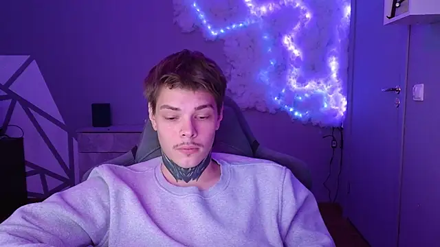 DENIS HERE online show from December 2024 12:00:02 PM