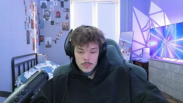 DENIS HERE online show from February 2025 01:16:02 PM