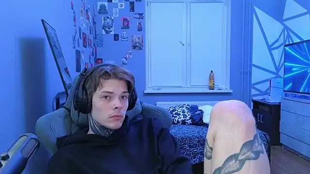 DENIS HERE online show from February 2025 03:42:01 AM