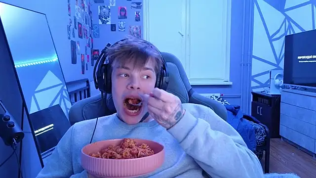 DENIS HERE online show from March 2025 05:29:01 PM