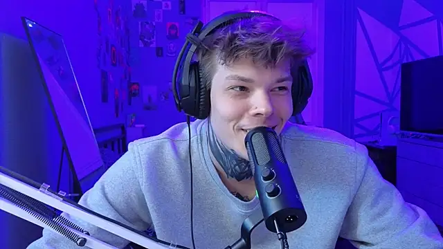 DENIS HERE online show from March 2025 03:39:01 PM