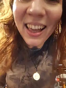 Exhibitionsplit online show from March 2026 10:37:01 PM