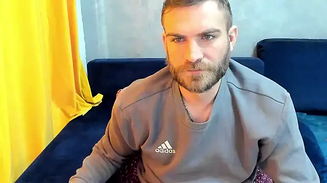 Snapshot of 10in_deluxe chatting on February 2025 06:14:02 AM 10in deluxe online show from February 2025 06:14:02 AM