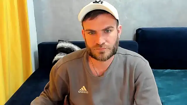 Snapshot of 10in_deluxe chatting on March 2025 08:13:01 AM 10in deluxe online show from March 2025 08:13:01 AM