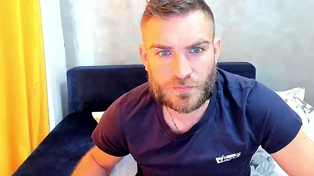 Snapshot of 10in_deluxe chatting on March 2025 06:35:01 AM 10in deluxe online show from March 2025 06:35:01 AM