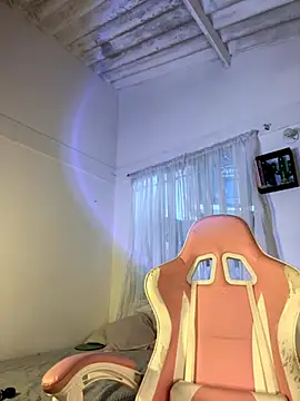 Snapshot of violet-333 chatting on October 2025 09:34:01 PM violet-333 online show from October 2025 09:34:01 PM