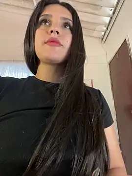 Snapshot of violet-333 chatting on October 2025 06:38:02 PM violet-333 online show from October 2025 06:38:02 PM