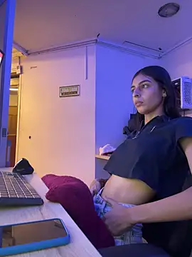 cristel 17 online show from December 2024 09:40:02 PM