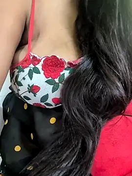 Shreya727 online show from March 2026 07:53:02 PM