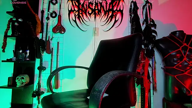 irregular fetish  online show from November 2025 02:13:01 AM