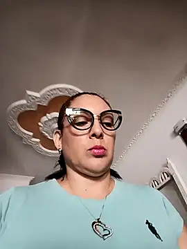 dakota johnson10 online show from November 2025 03:12:02 PM