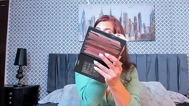 scarlett moore online show from February 2025 12:50:01 PM