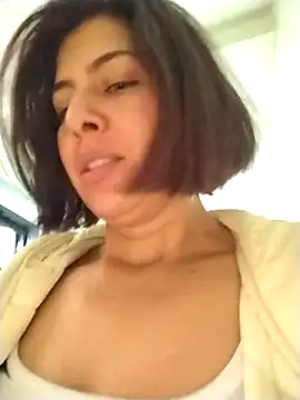 scarlett moore online show from March 2025 09:32:02 PM