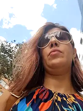 scarlett moore online show from December 2025 03:06:01 PM