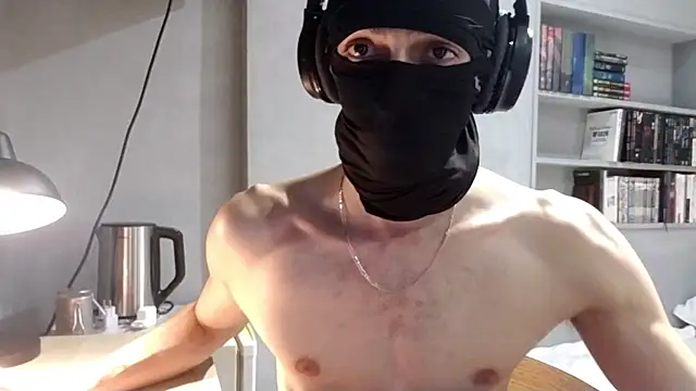 Snapshot of rippedbutskinny chatting on May 2026 03:41:01 PM rippedbutskinny online show from May 2026 03:41:01 PM