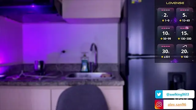 AxelKing1326 online show from January 2026 06:44:02 PM