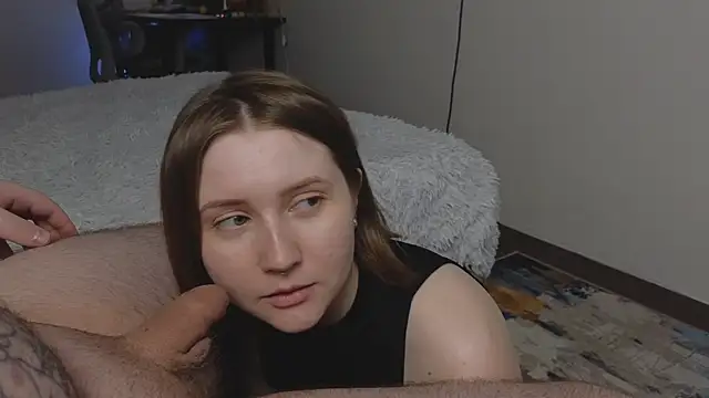 Snapshot of alicepugh chatting on June 2026 06:57:02 PM alicepugh online show from June 2026 06:57:02 PM