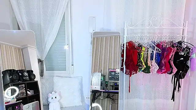 Tawny cox online show from January 2026 01:04:01 PM