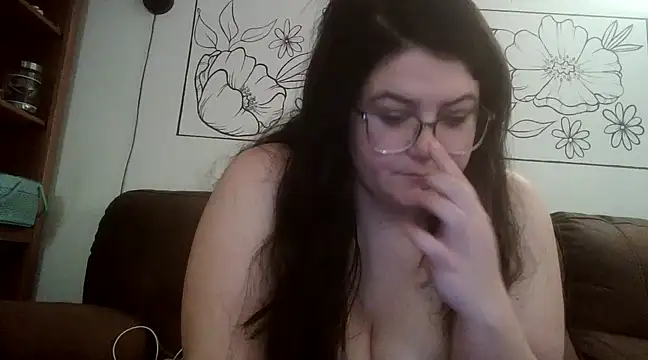 creativescholar1992 online show from March 2025 10:20:01 PM