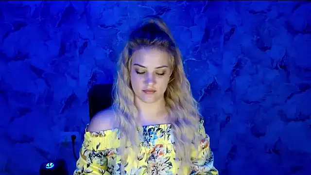 Snapshot of nika_gold1 chatting on June 2026 02:52:01 PM nika gold1 online show from June 2026 02:52:01 PM