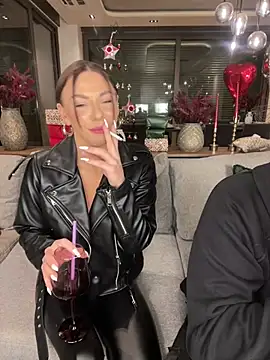 Snapshot of SexOnMyLvL chatting on December 2024 10:00:02 PM SexOnMyLvL online show from December 2024 10:00:02 PM