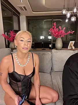 Snapshot of SexOnMyLvL chatting on January 2025 09:37:01 PM SexOnMyLvL online show from January 2025 09:37:01 PM