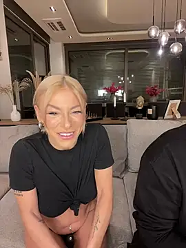 Snapshot of SexOnMyLvL chatting on January 2025 10:03:01 PM SexOnMyLvL online show from January 2025 10:03:01 PM