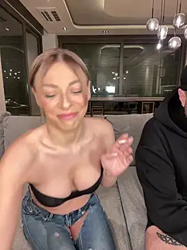 Snapshot of SexOnMyLvL chatting on February 2025 09:41:02 PM SexOnMyLvL online show from February 2025 09:41:02 PM