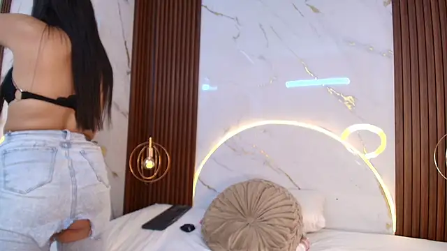 danisaenz  online show from January 2025 08:12:01 PM