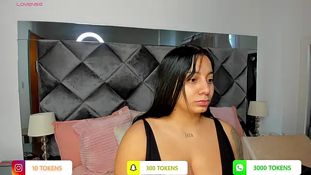 sofhiaa adaams online show from February 2025 03:08:01 PM