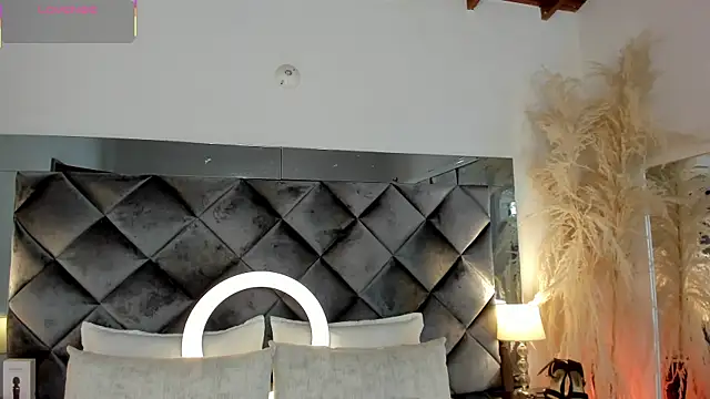 sofhiaa adaams online show from November 2025 09:15:01 PM