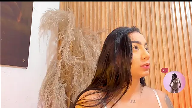 sofhiaa adaams online show from May 2026 05:09:01 PM