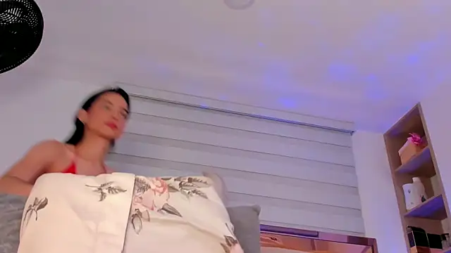 violetta-brown1 online show from December 2024 02:05:01 AM