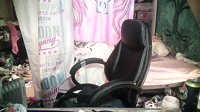 Ombeline1 online show from February 2025 02:42:01 PM